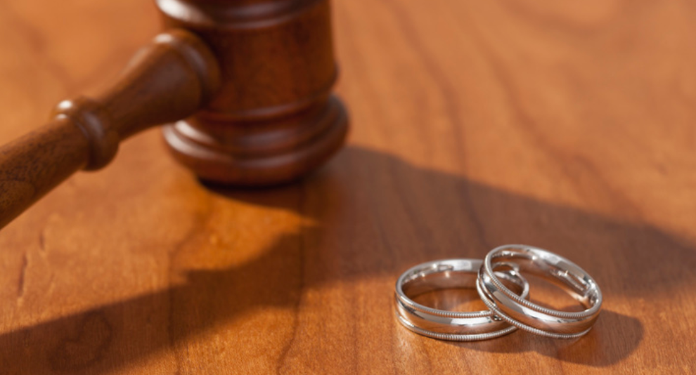 Как происходит подача заявления на развод в Казахстане
